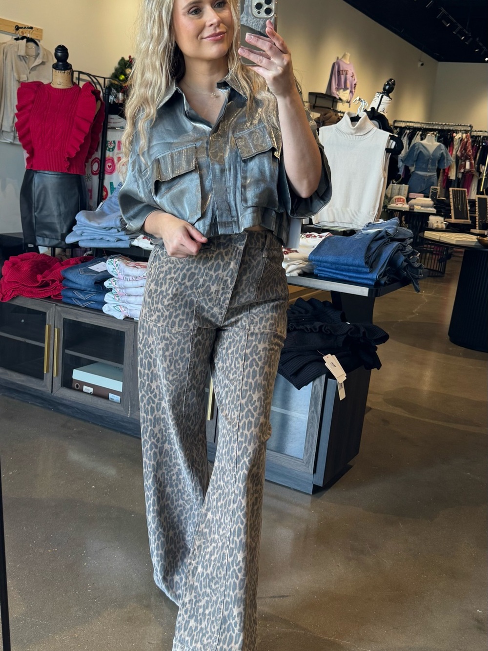 Shimmer Metallic Grey Boxy Button Down Boutique Blouse - Picture 6 of 10